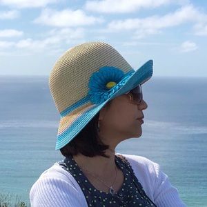 Meet your Posher, Chona